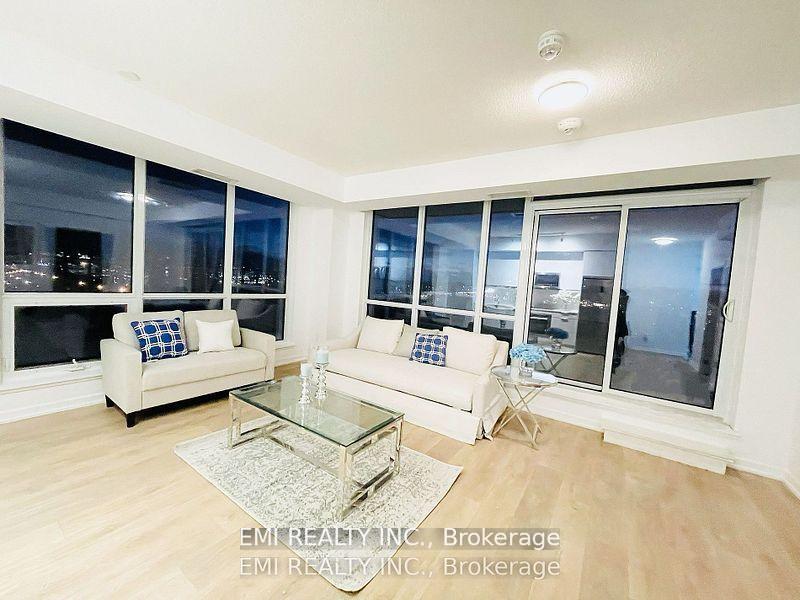 3 Bedrooms Condo at 36 Forest Manor, Toronto For sale