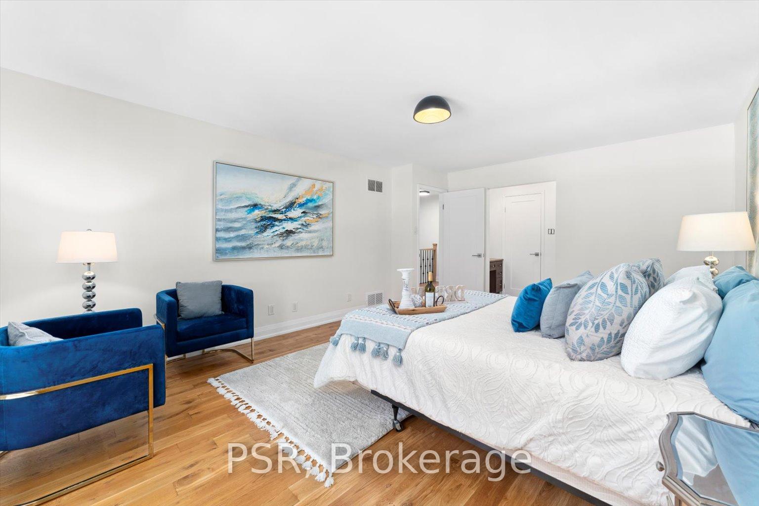 4 Bedrooms Condo at 42 Crimson Millway, Toronto For sale