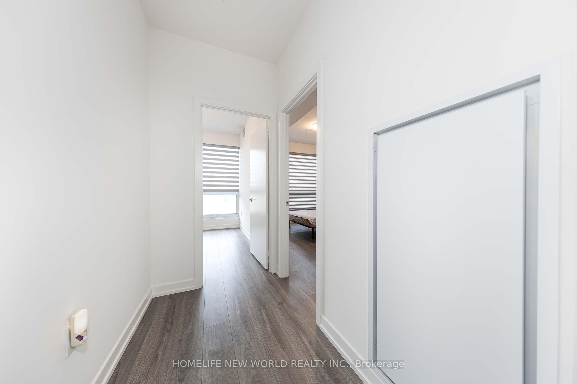 2 Bedrooms Condo at 10 De Boers,  Toronto For sale
