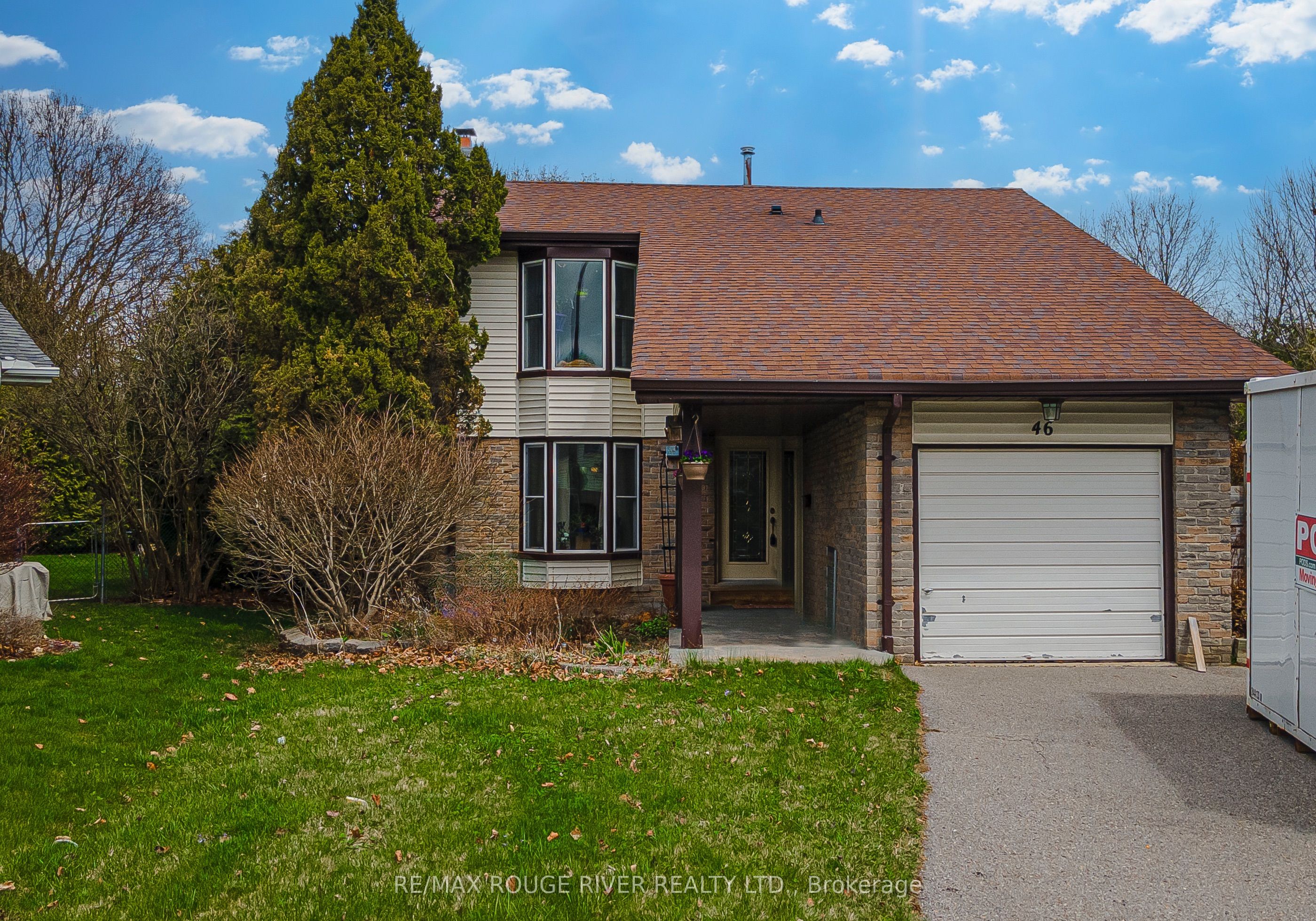 46 Pilkington Crescent, Whitby, ON L1N 6G1