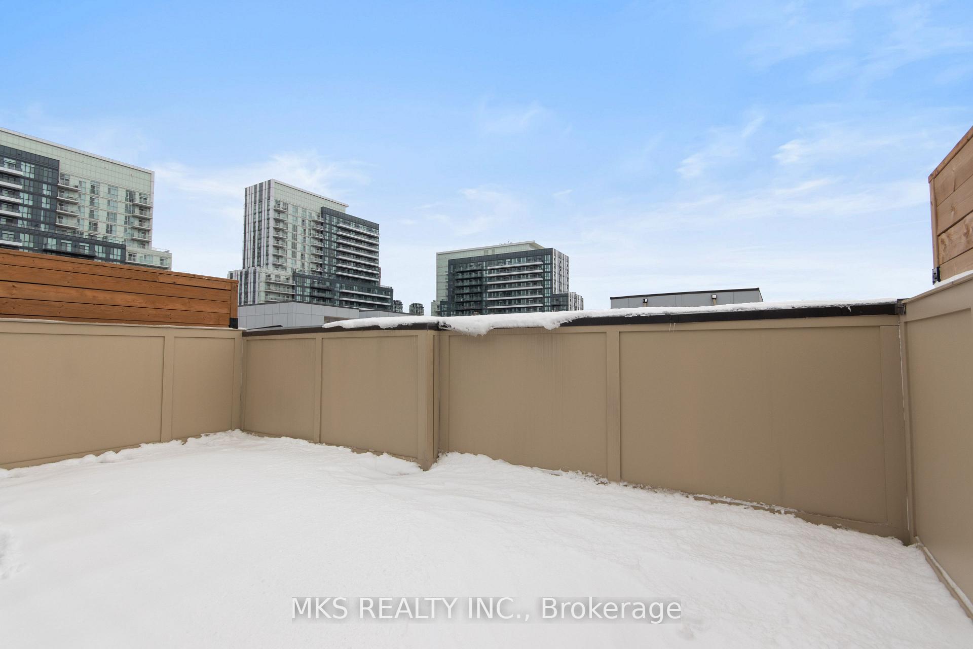 3 Bedrooms Condo at 23 Mable Smith,  Vaughan For sale
