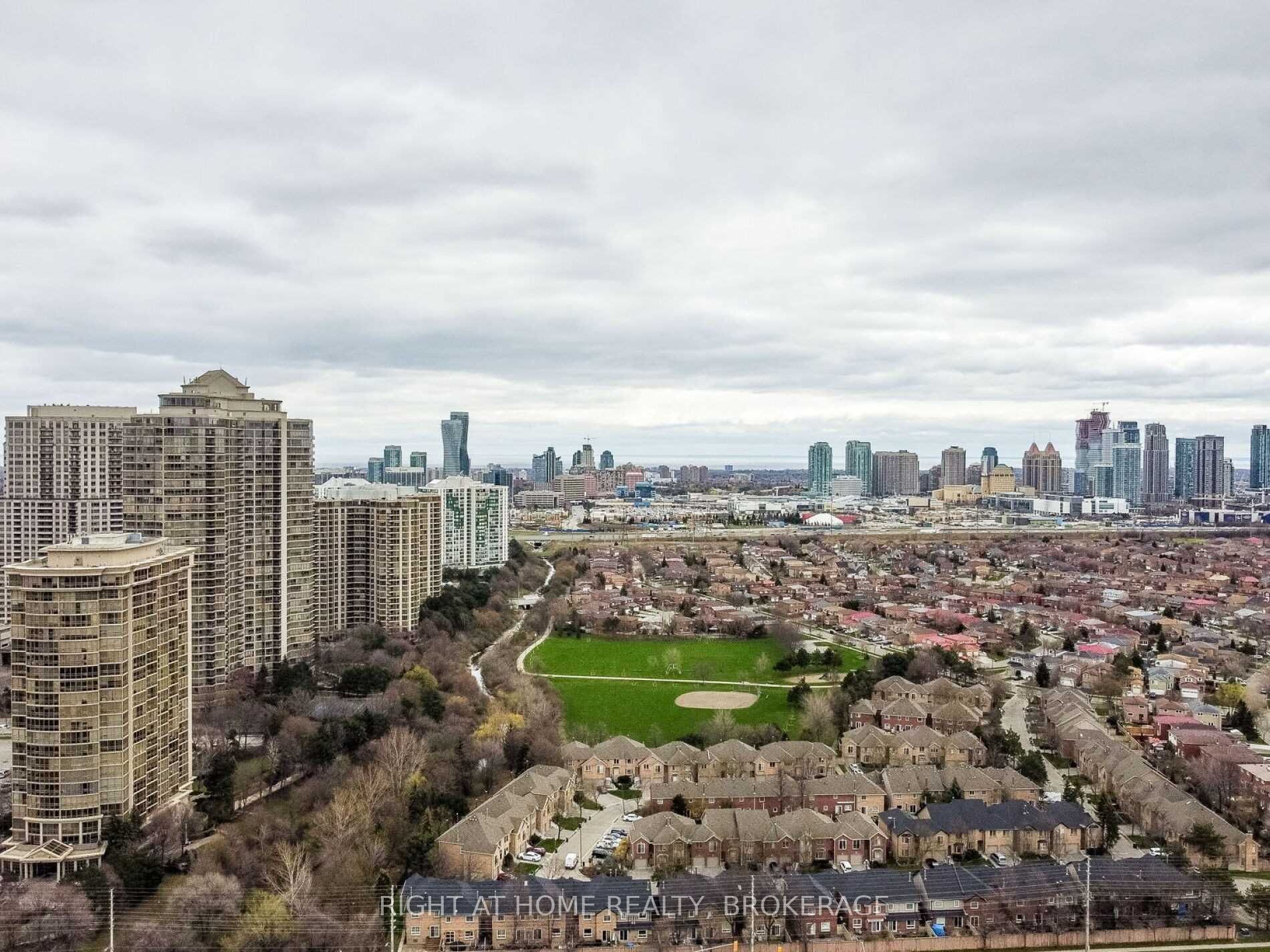 75 Eglinton Ave W Avenue, #1705