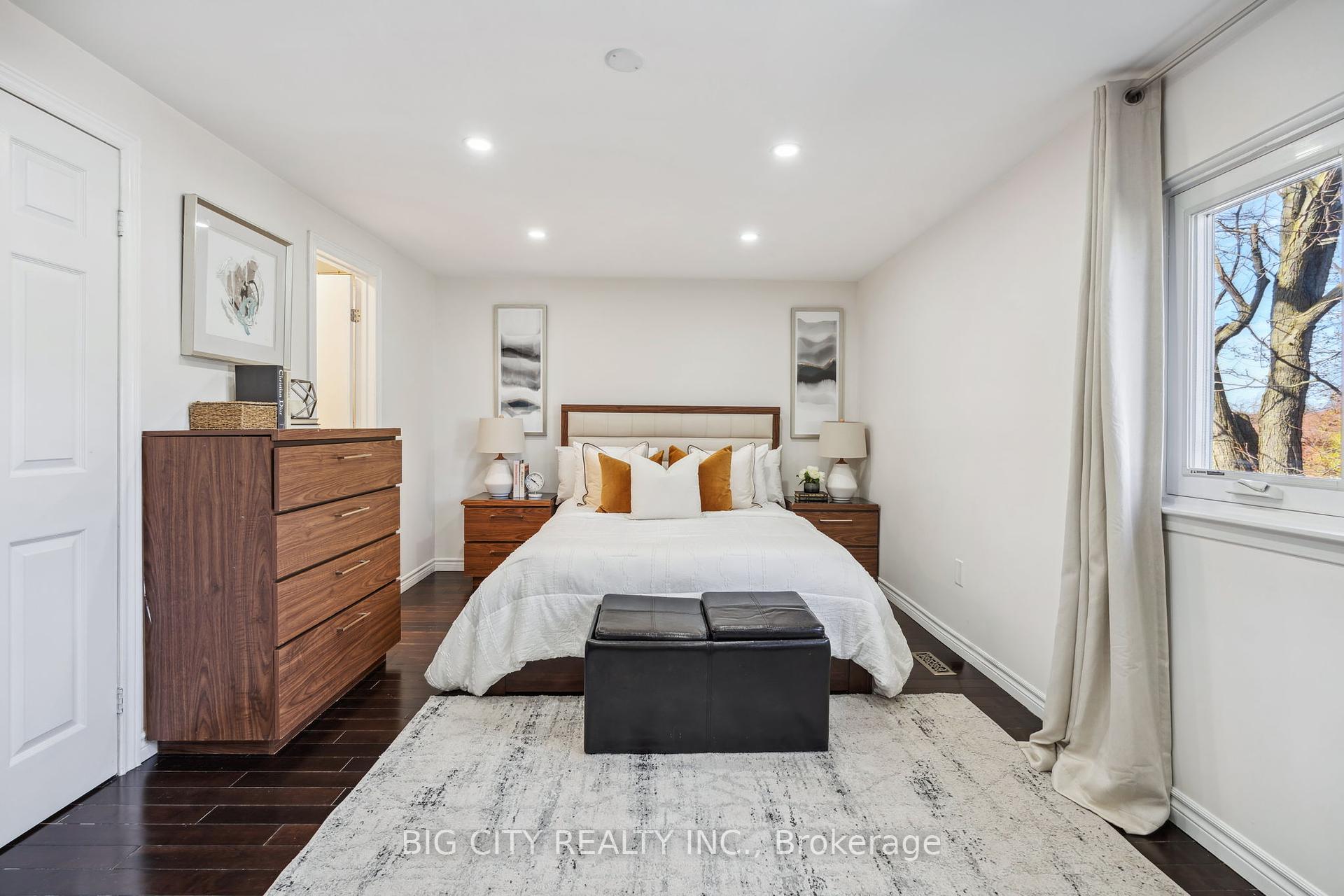 4 Bedrooms Condo at 321 Trudelle, Toronto For sale