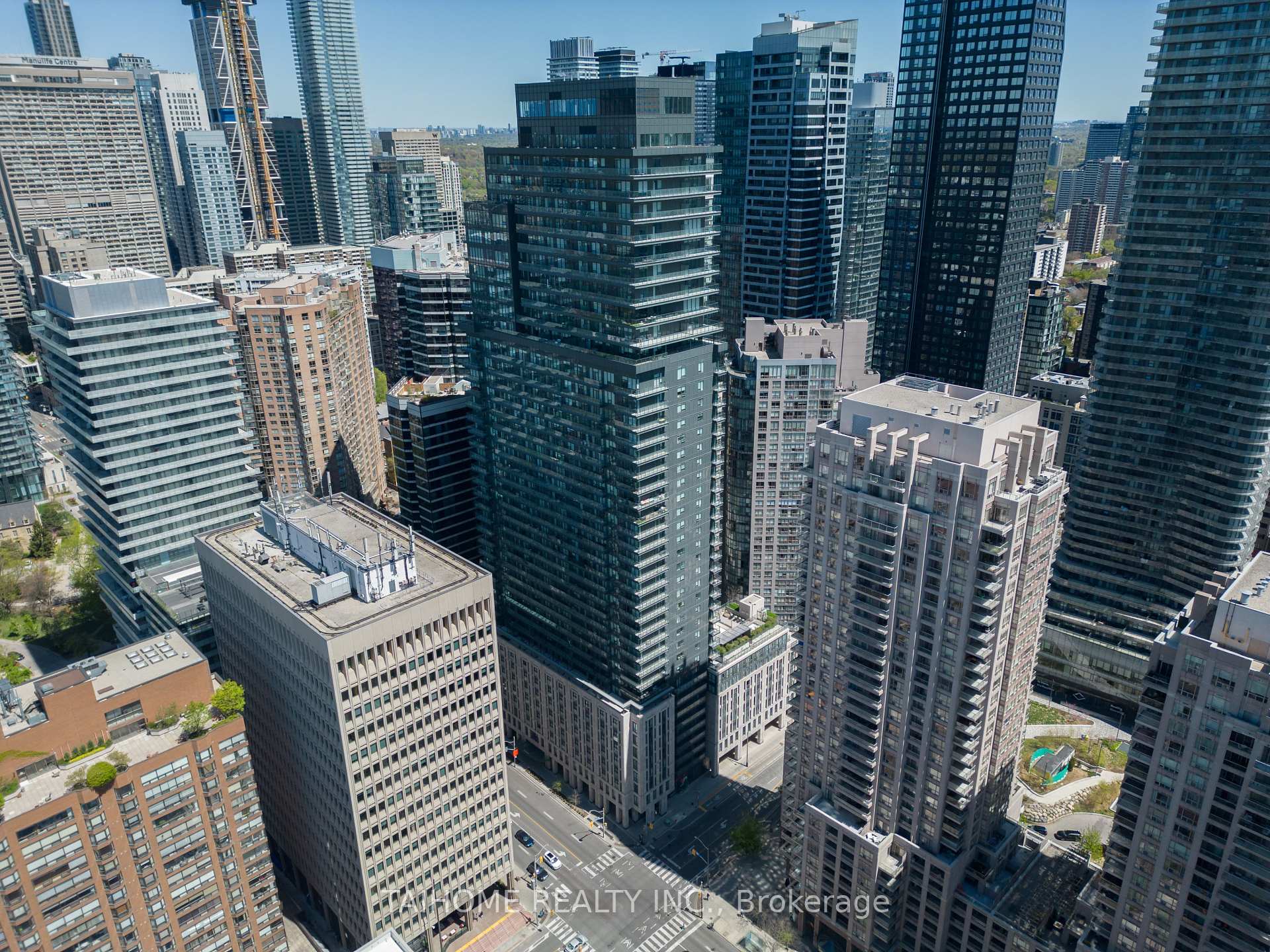 2 Bedrooms Condo at 955 Bay, Toronto For sale