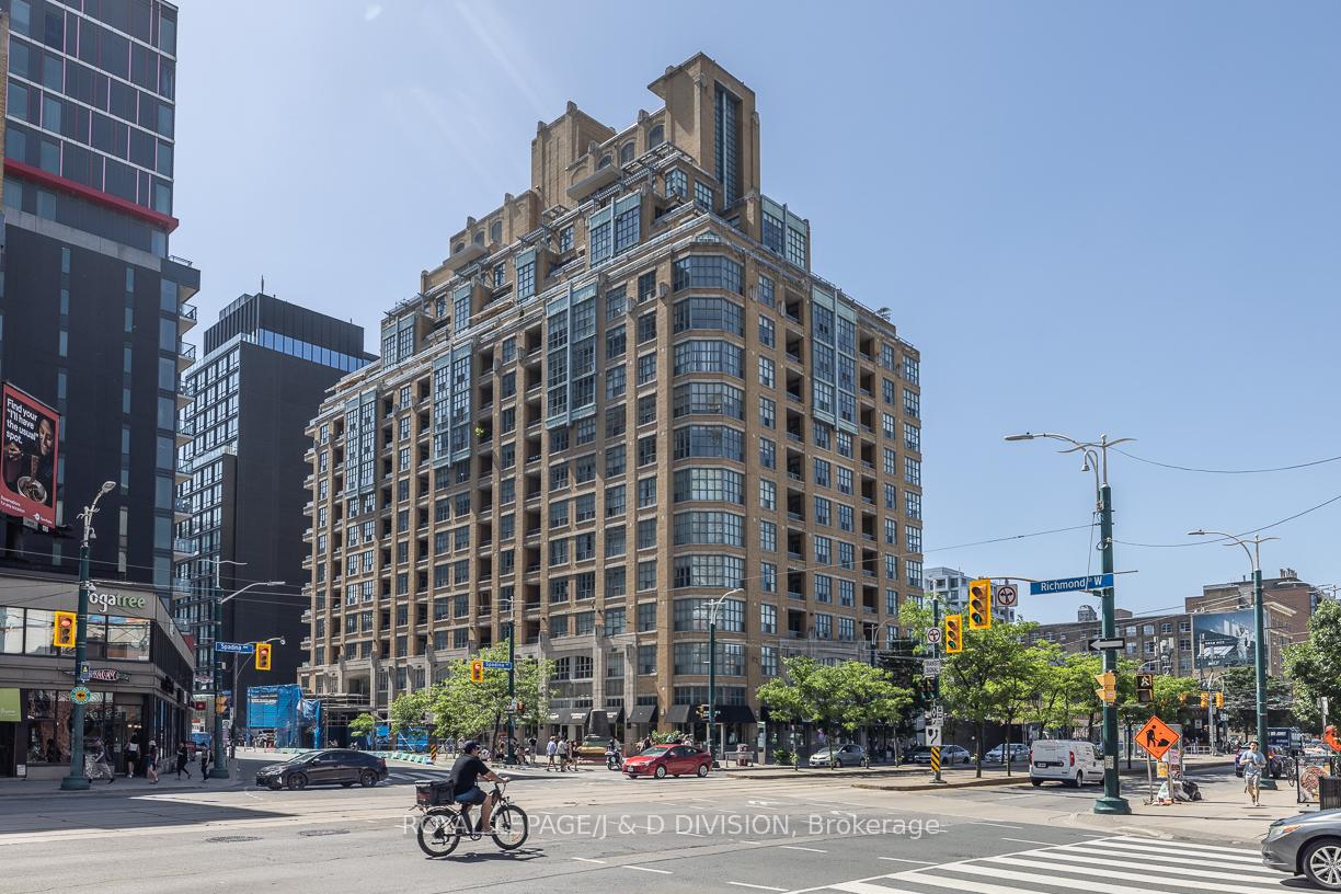 2 Bedrooms Condo at 438 Richmond, Toronto For sale