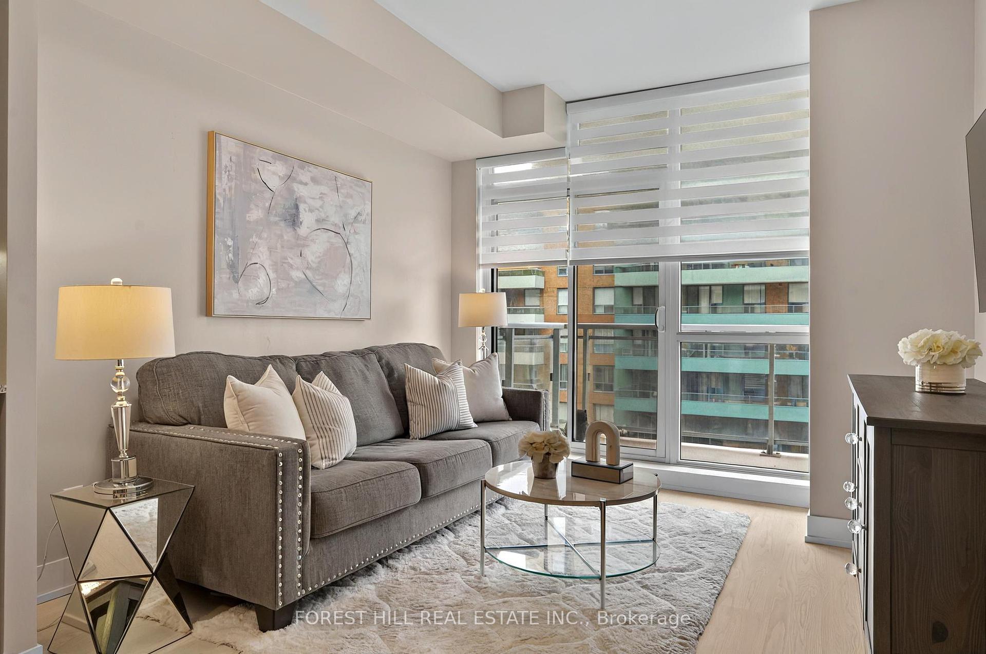 2 Bedrooms Condo at 68 Merton, Toronto For sale
