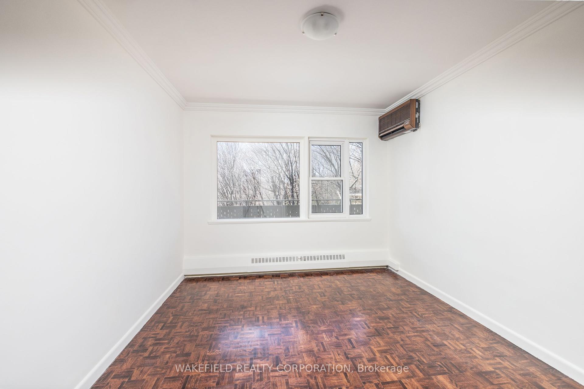 2 Bedrooms Co-op at 21 Dale,  Toronto For sale