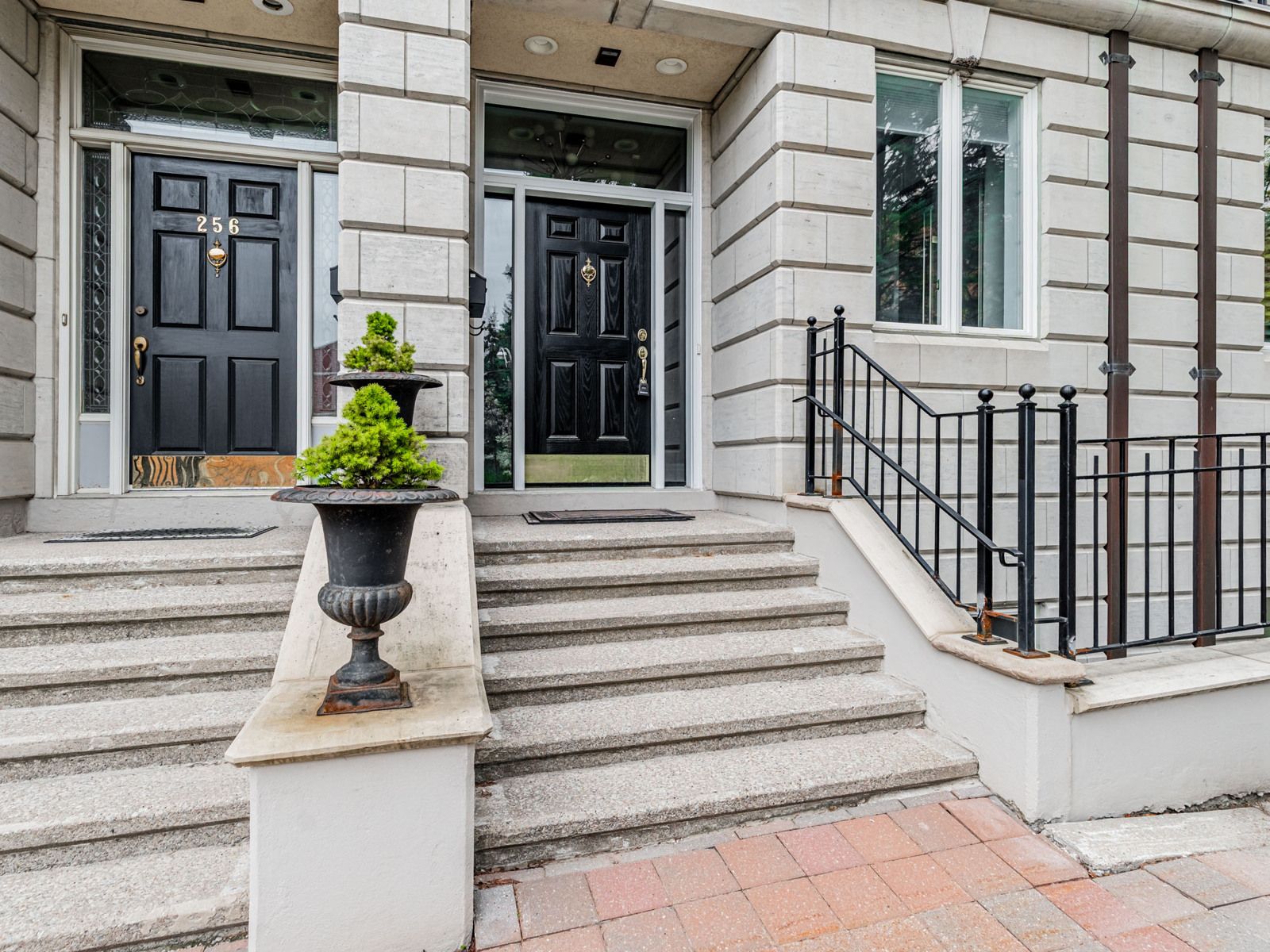258 Spadina Road