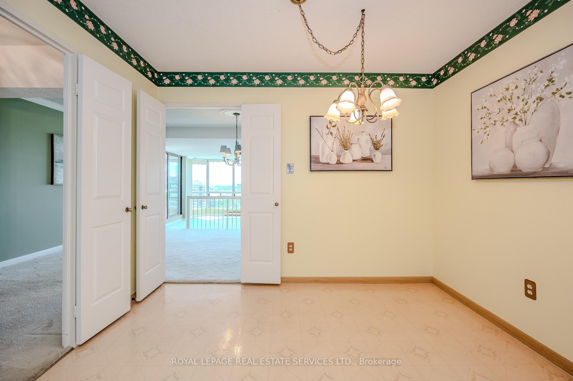 2 Bedrooms Condo at 2180 Marine,  Oakville For sale