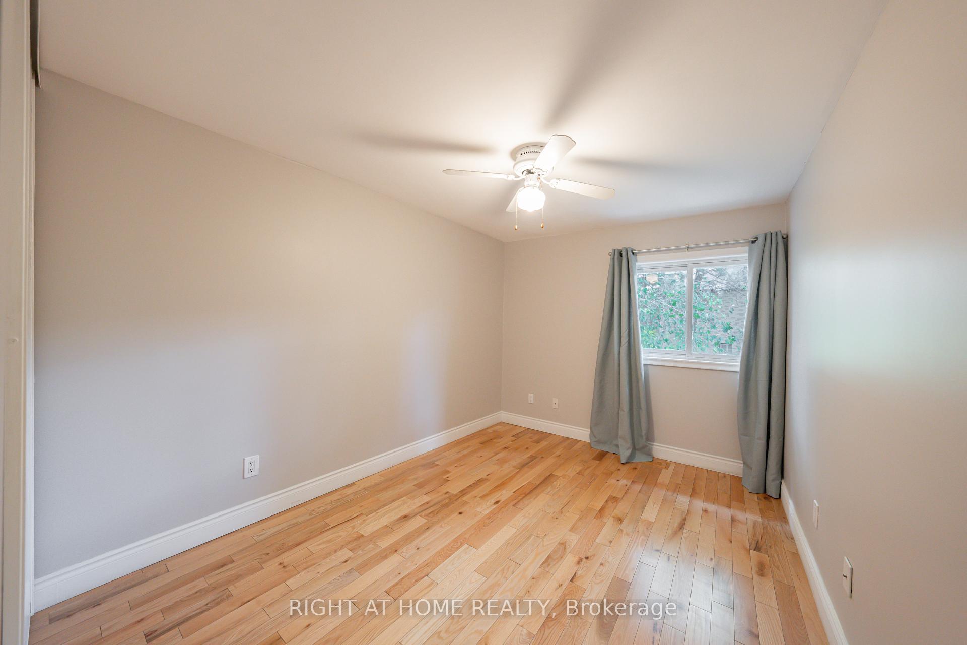 3 Bedrooms Condo at 43 Wild Ginger, Toronto For sale