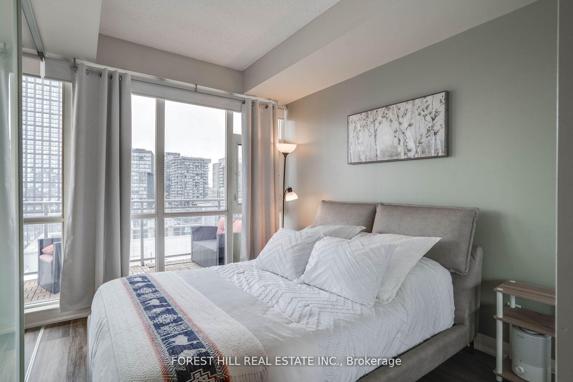 2 Bedrooms Condo at 220 Victoria, Toronto For sale