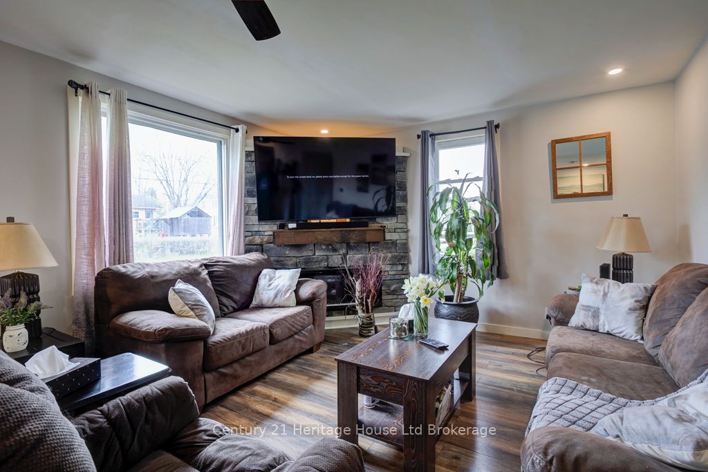 83 Victoria Street, Tillsonburg, ON N4G 3Z5