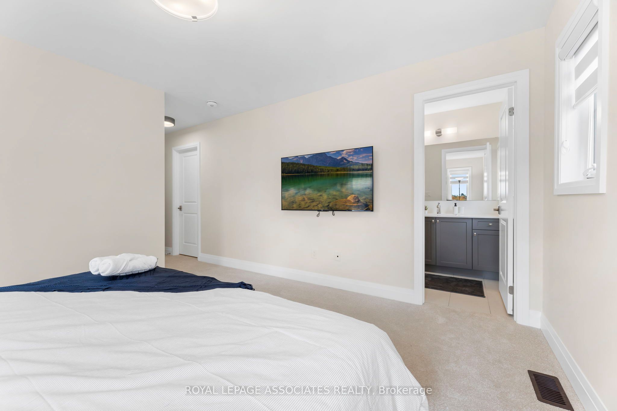 941 Grosbeak Trail