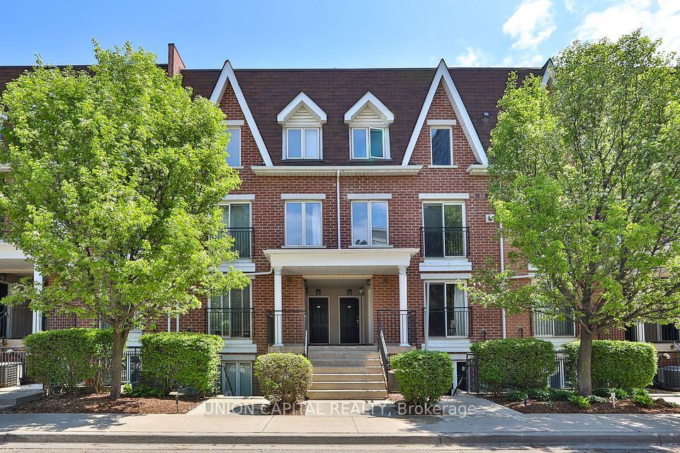 15 Laidlaw Street