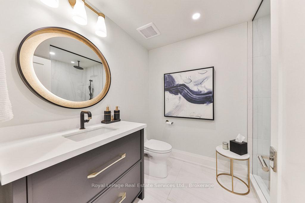 2 Bedrooms Condo at 2170 Marine, Oakville For sale