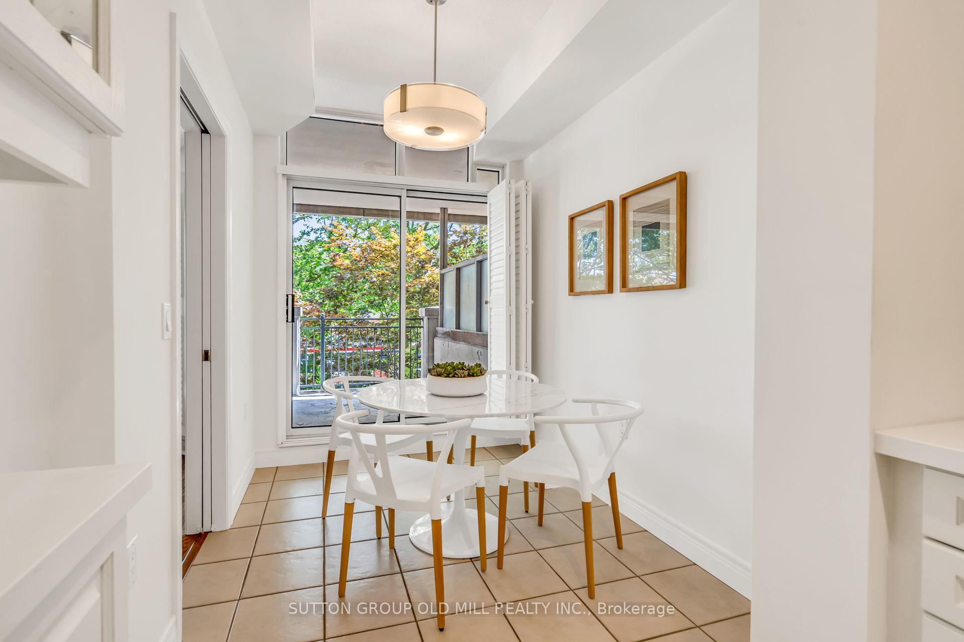 3 Bedrooms Condo at 10 Old Mill, Toronto For sale