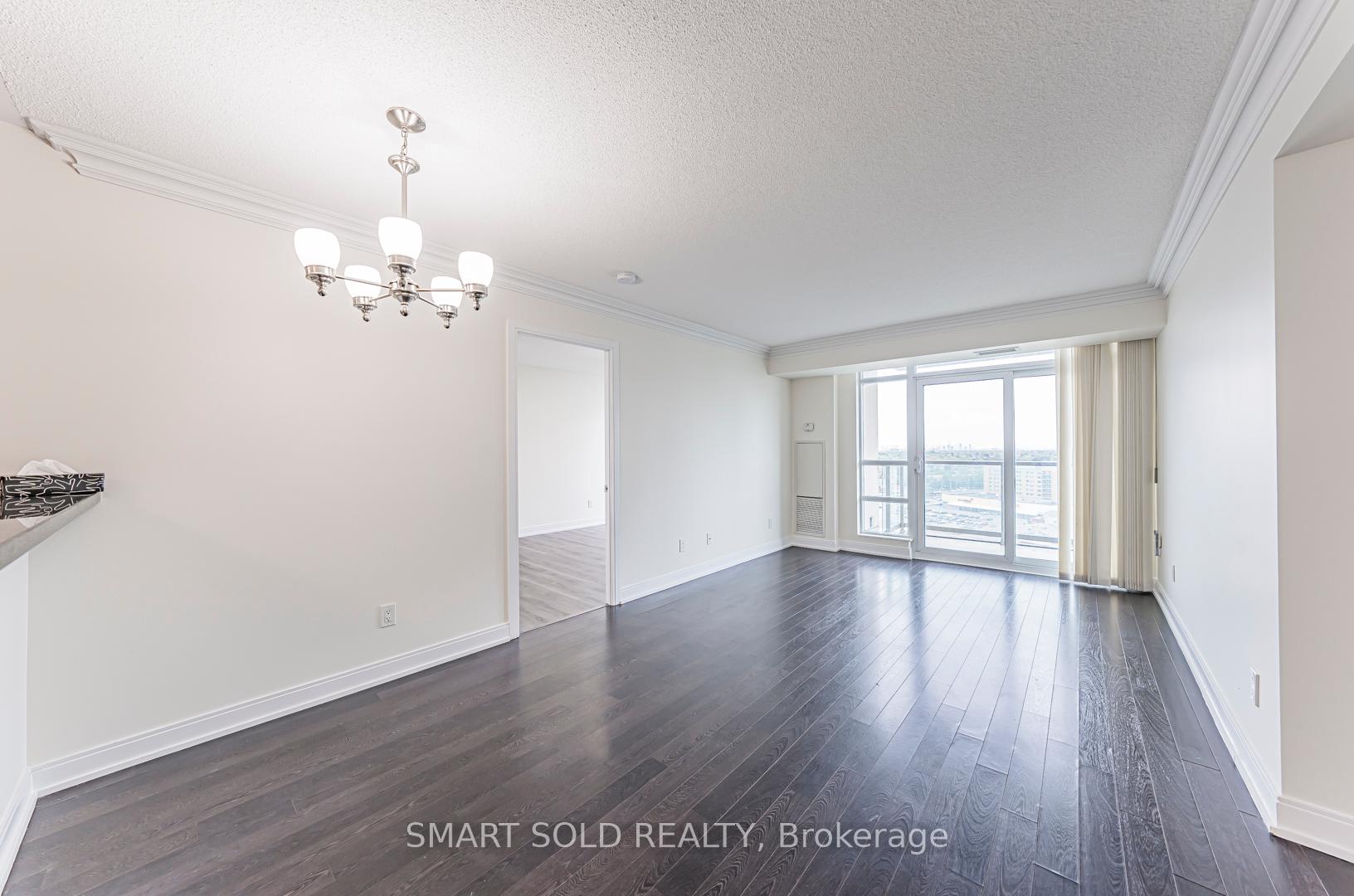 3 Bedrooms Condo at 238 Bonis, Toronto For sale