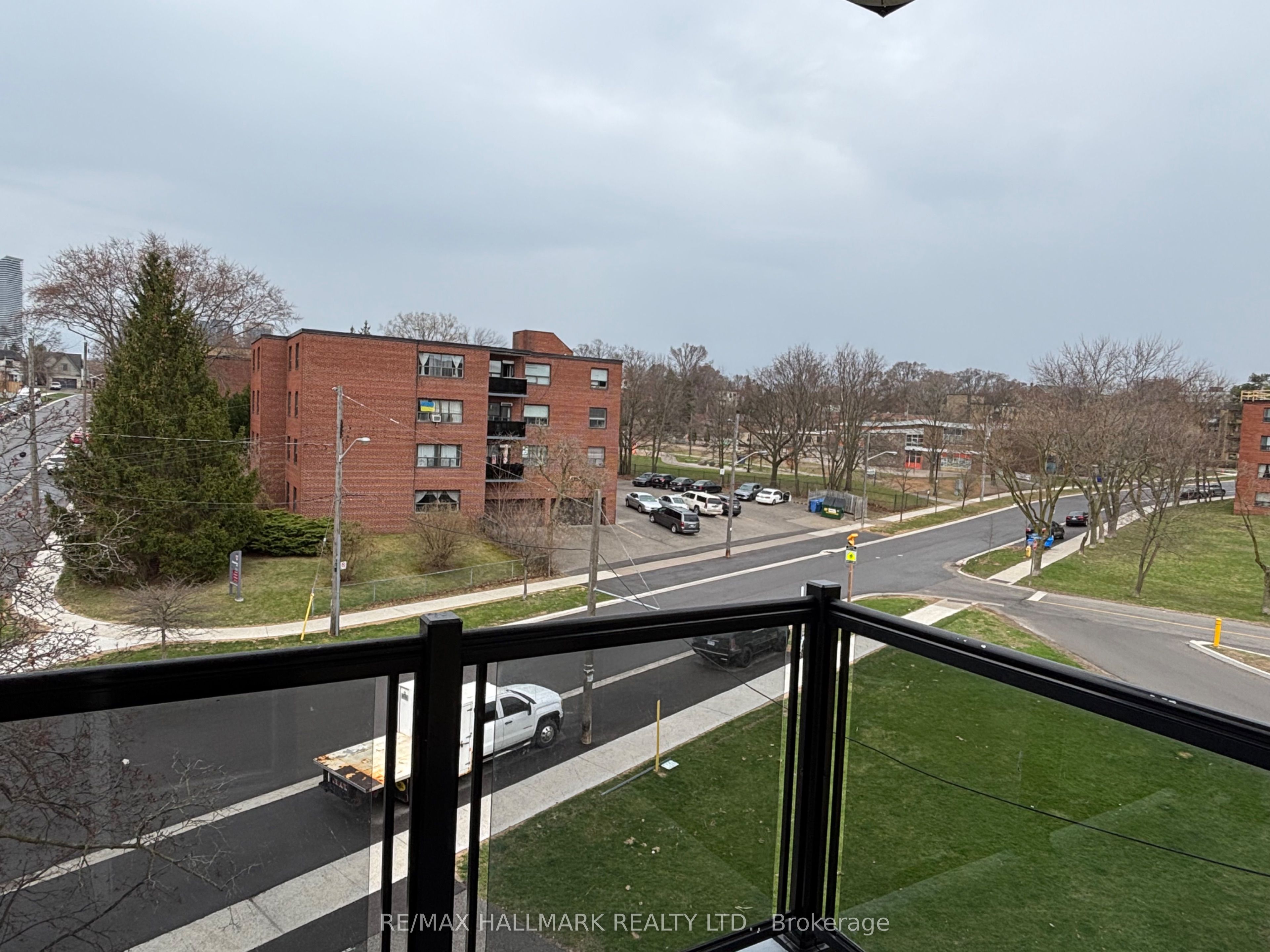 2 Kinsdale Boulevard, #302