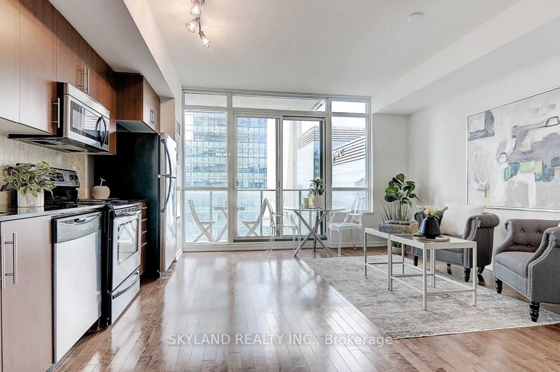 65 Bremner Boulevard, #3004