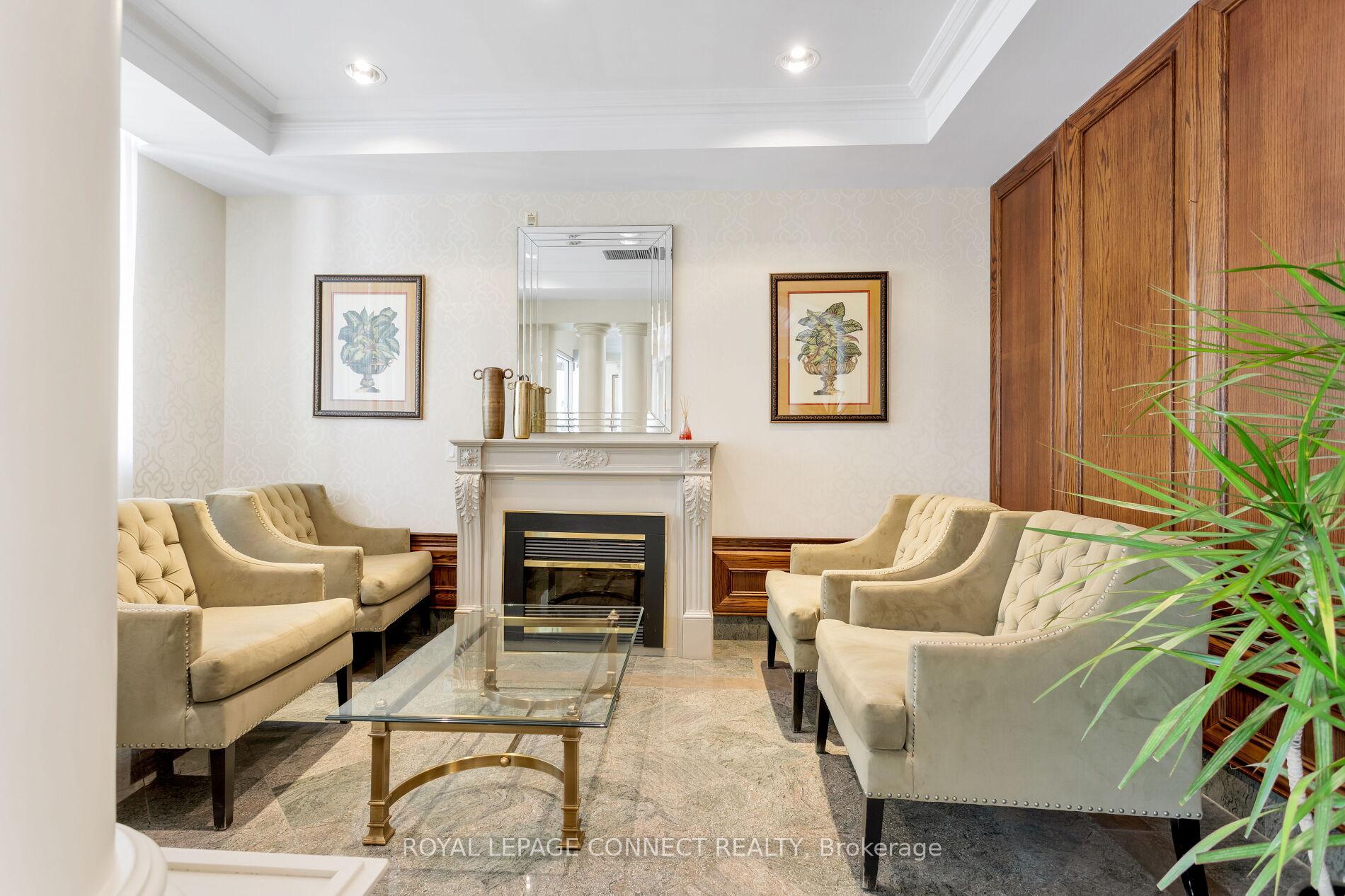 3 Bedrooms Condo at 12 Old Mill,  Toronto For sale