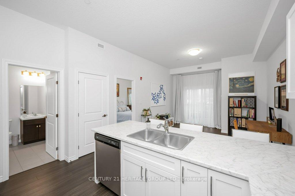 1 Bedroom Condo at 2605 Binbrook,  Hamilton For sale