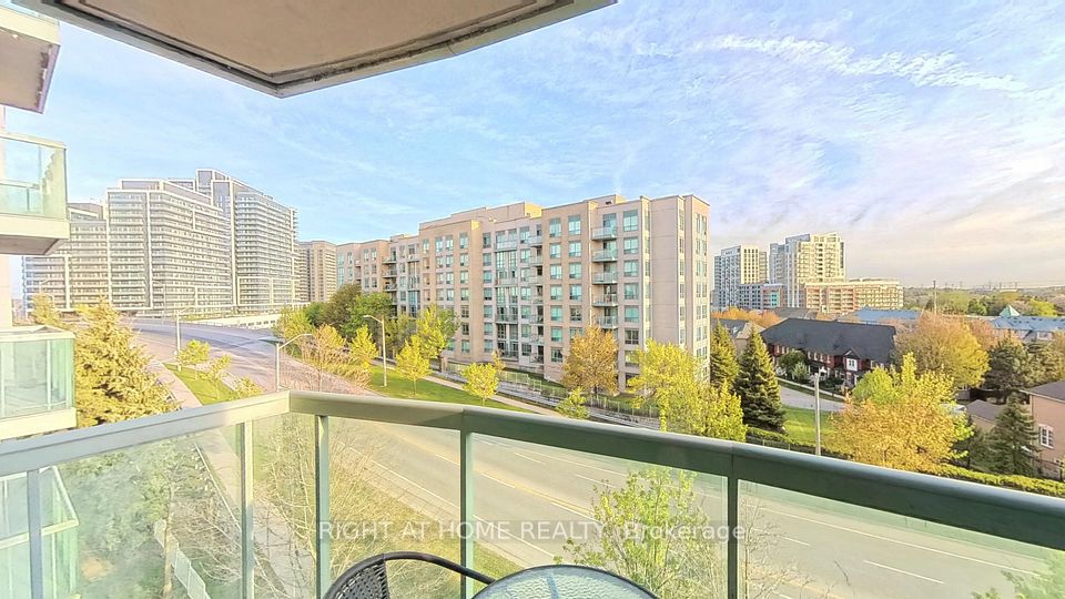 3 Ellesmere