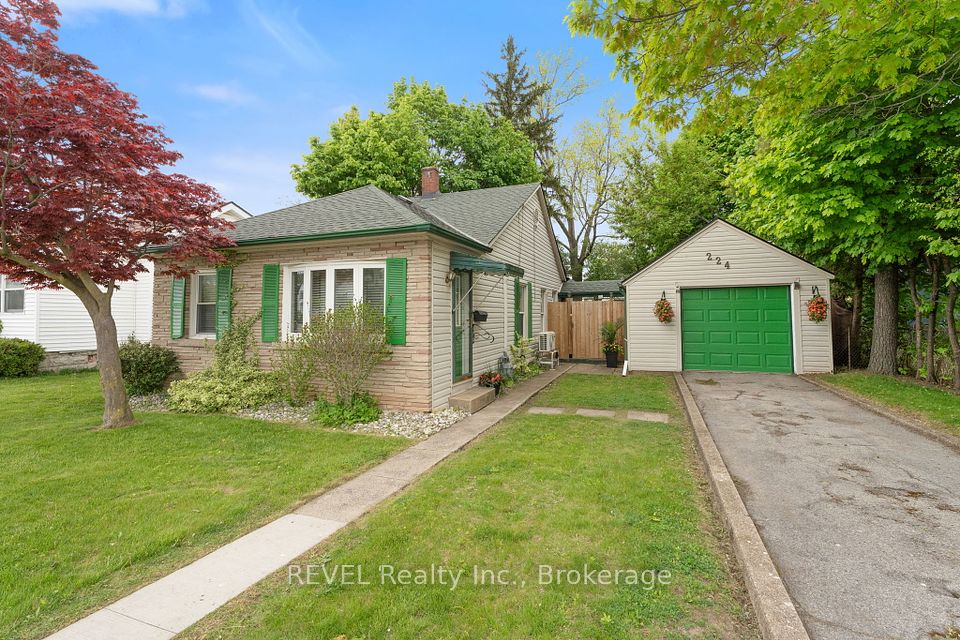 224 Jarvis