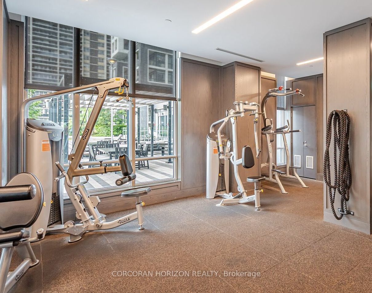 7 Mabelle Avenue, #404