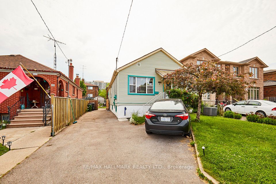 121 Magnolia
