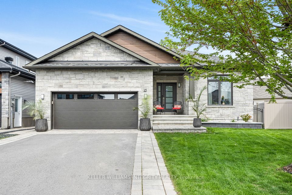 42 Granite Street, Clarence-Rockland, ON K4K 0H8