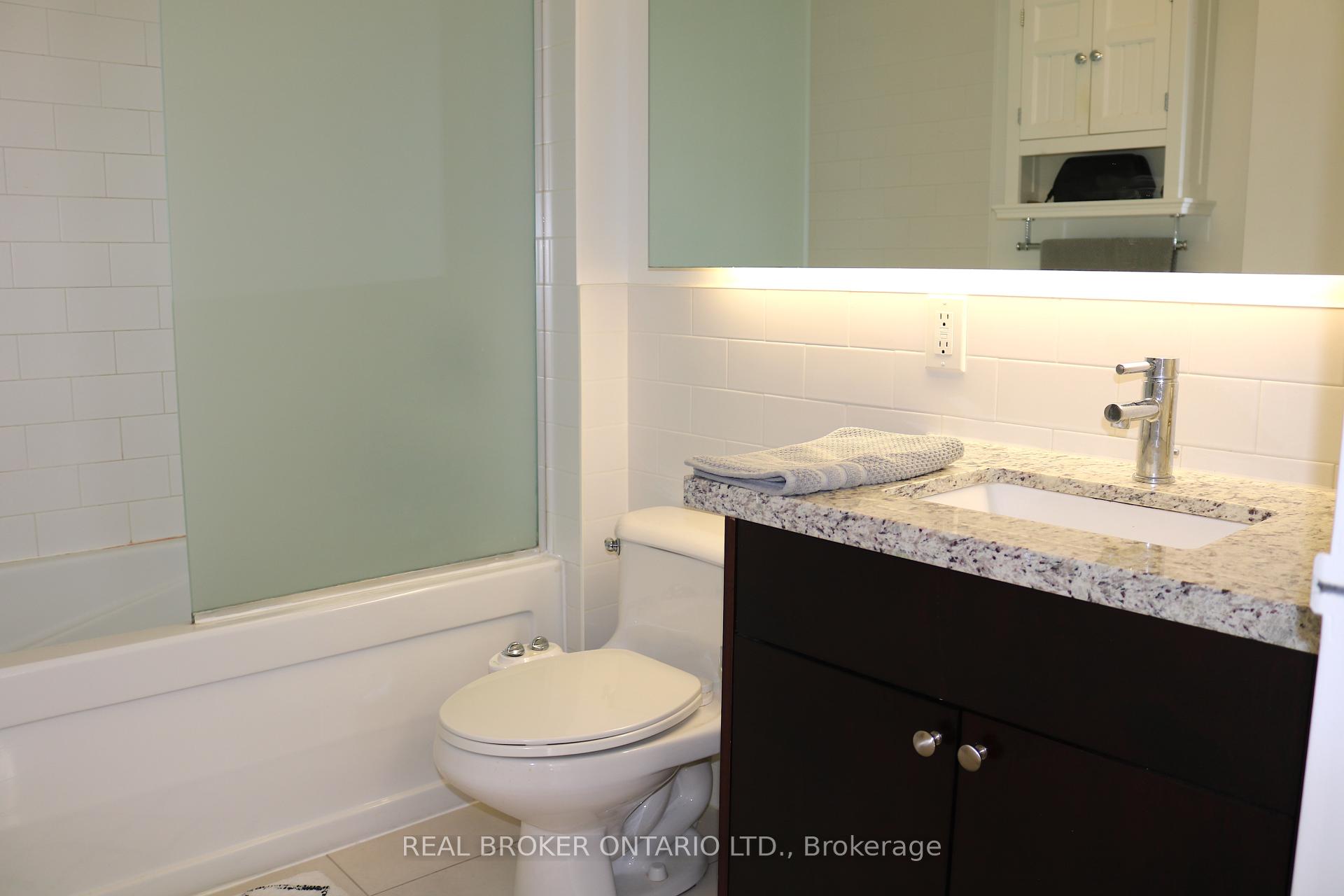 2 Bedrooms Condo at 1005 King, Toronto For sale