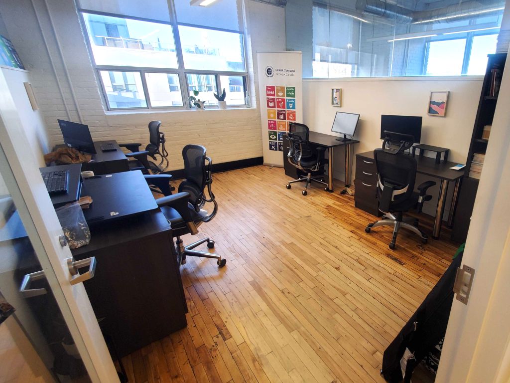 192 Spadina Avenue Unit# 423 Toronto C01 Ontario M5T 2G7