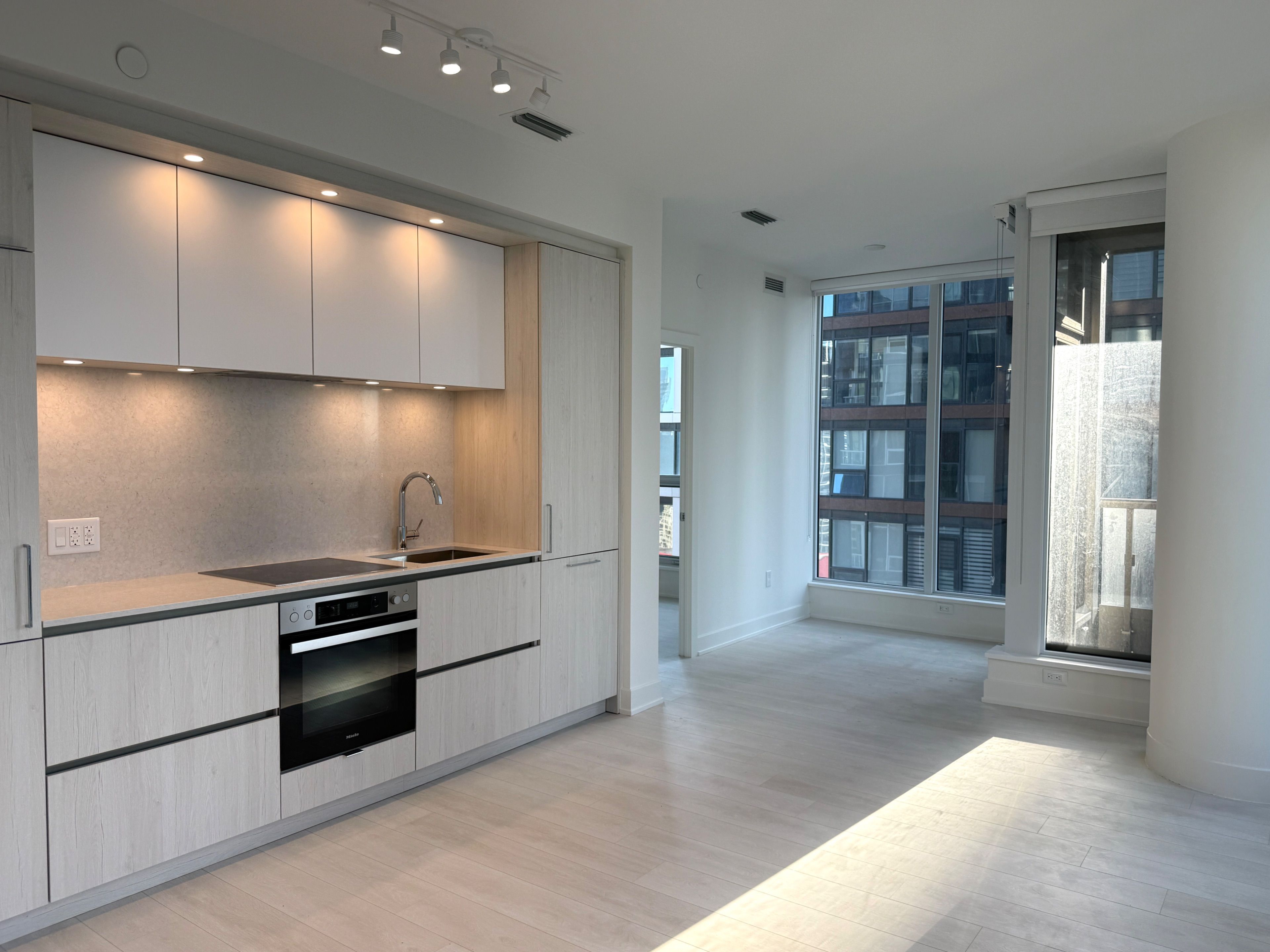35 Mercer Street Unit# 3012 Toronto C01 Ontario M5V 0V1