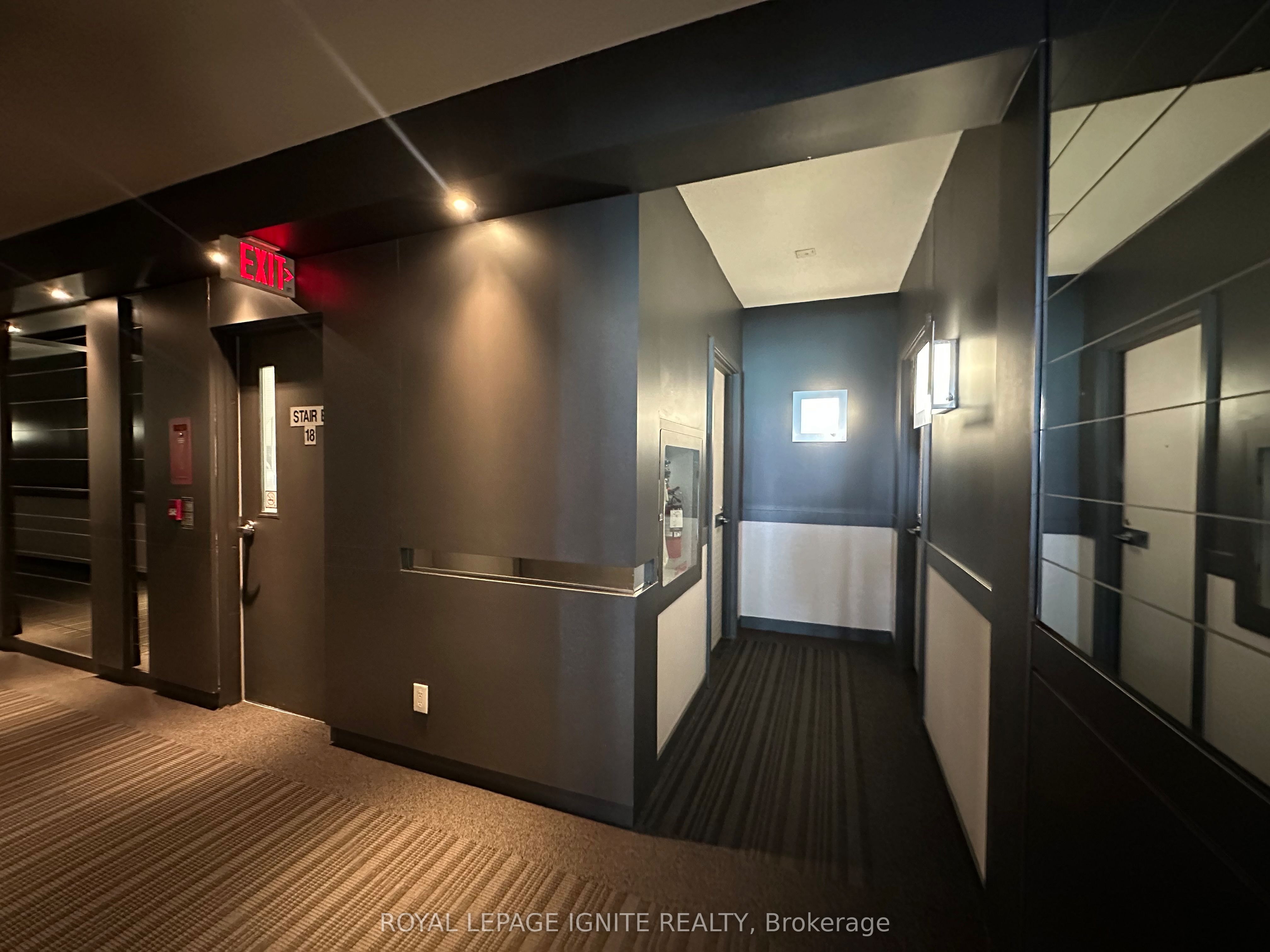 110 Charles Street E, #1809
