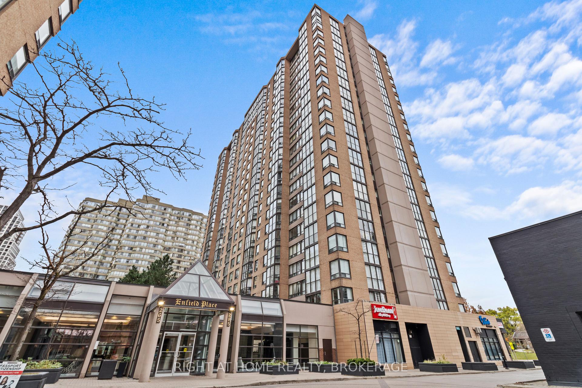 2 Bedrooms Condo at 285 Enfield, Mississauga For sale