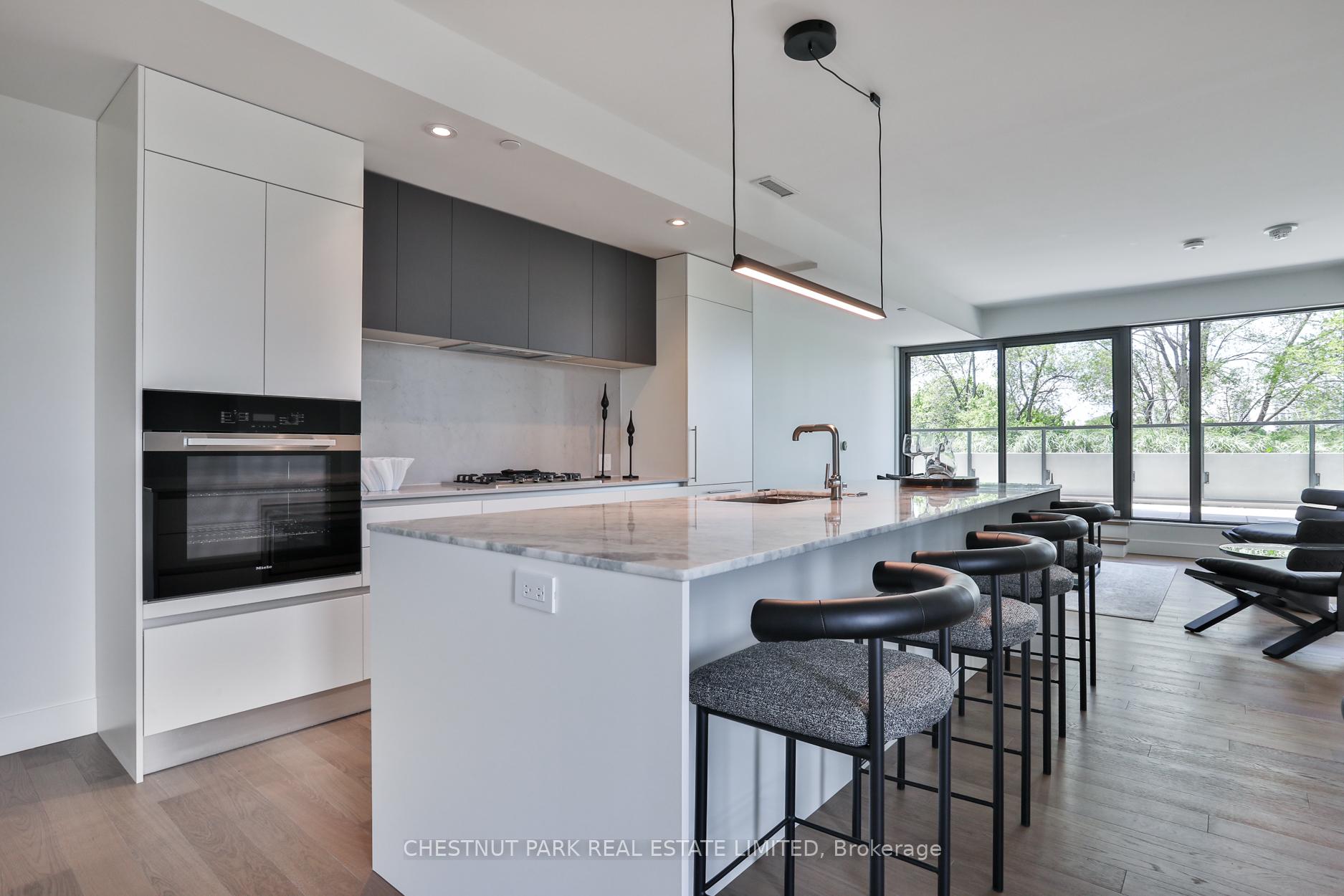 3 Bedrooms Condo at 1414 Bayview, Toronto For sale