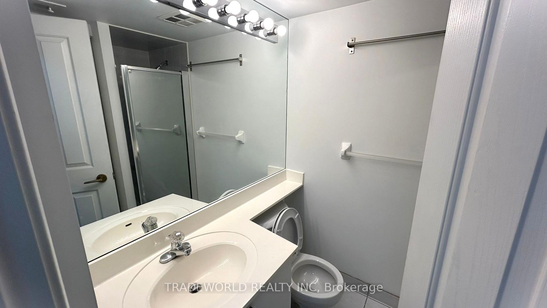 2 Bedrooms Condo at 68 Corporate, Toronto For sale