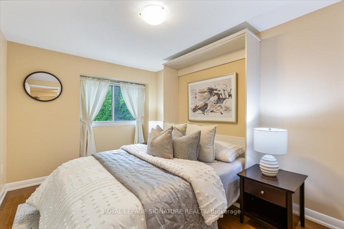 3 Bedrooms Condo at 86 Wagon Trailway, Toronto For sale