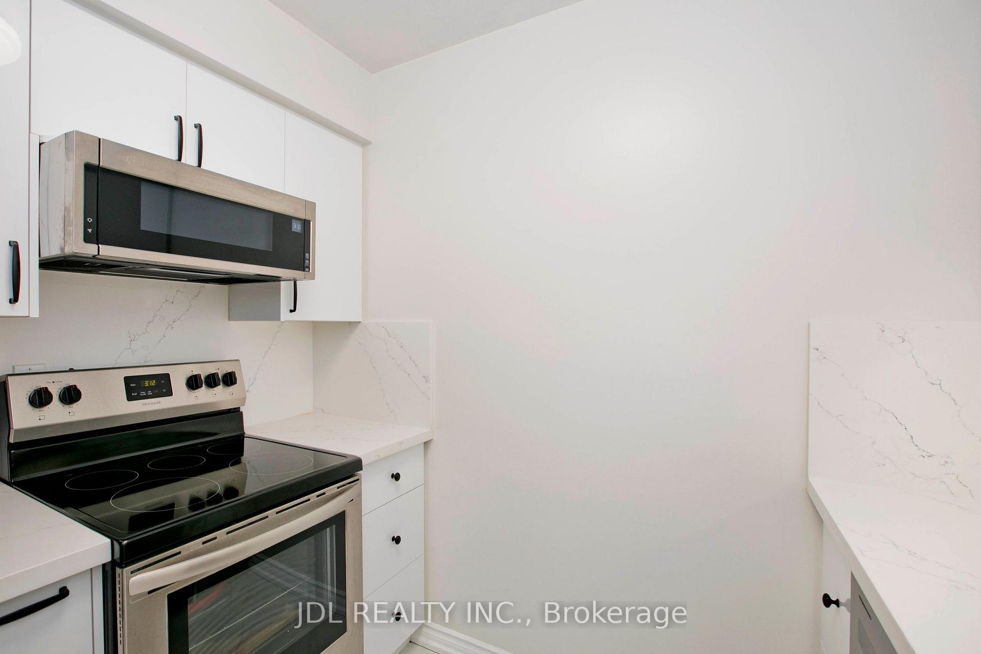 2 Bedrooms Condo at 35 EMPRESS, Toronto For sale