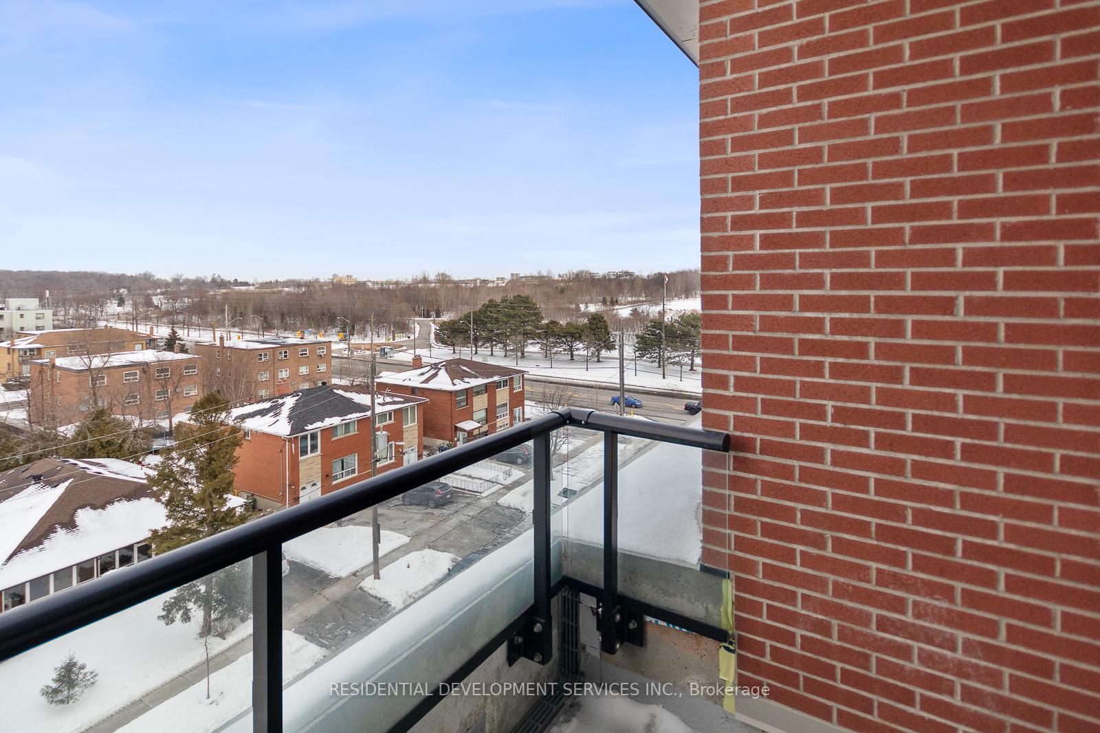 3 Bedrooms Condo at 3100 Keele,  Toronto For sale