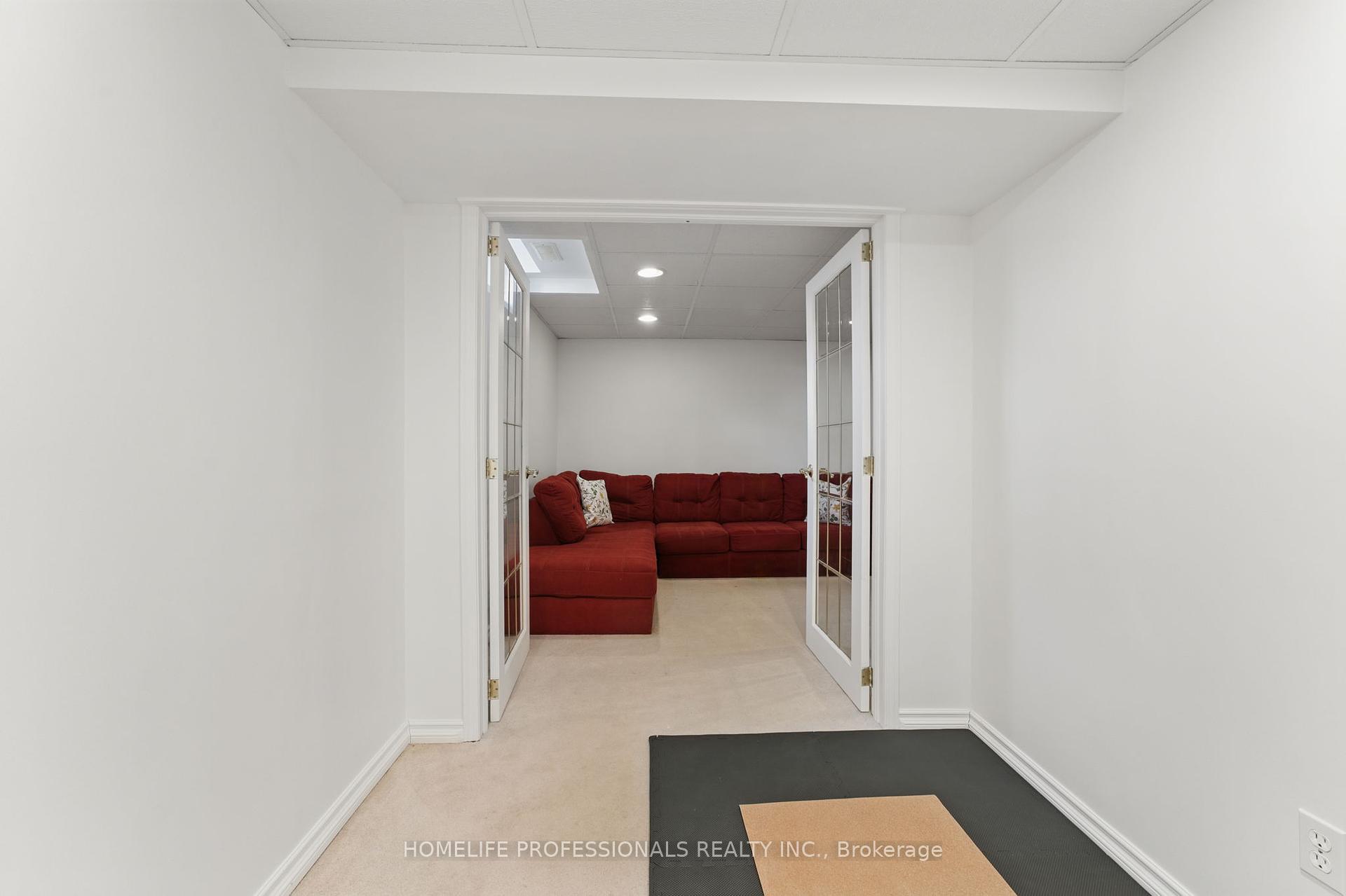 3 Bedrooms Condo at 485 Green,  Hamilton For sale