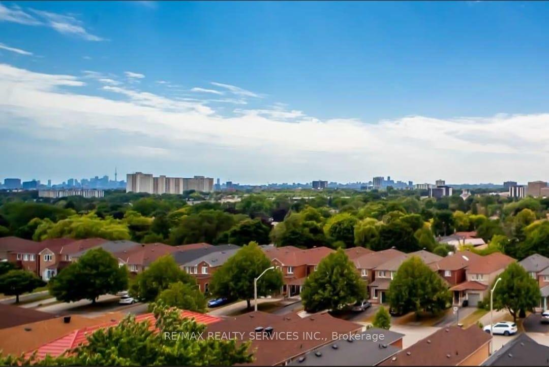 2 Bedrooms Condo at 270 PALMDALE,  Toronto For sale