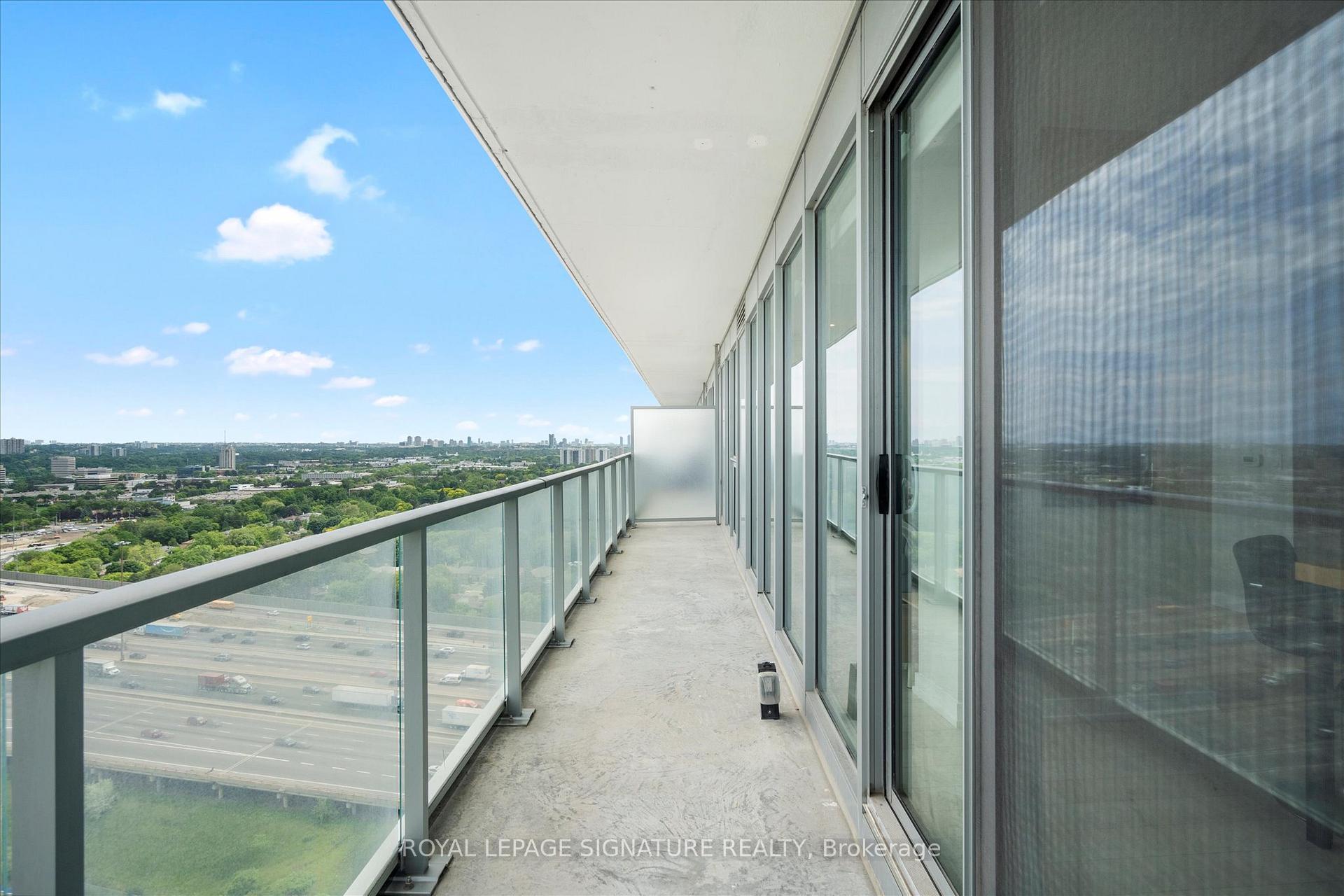2 Bedrooms Condo at 117 McMahon, Toronto For sale