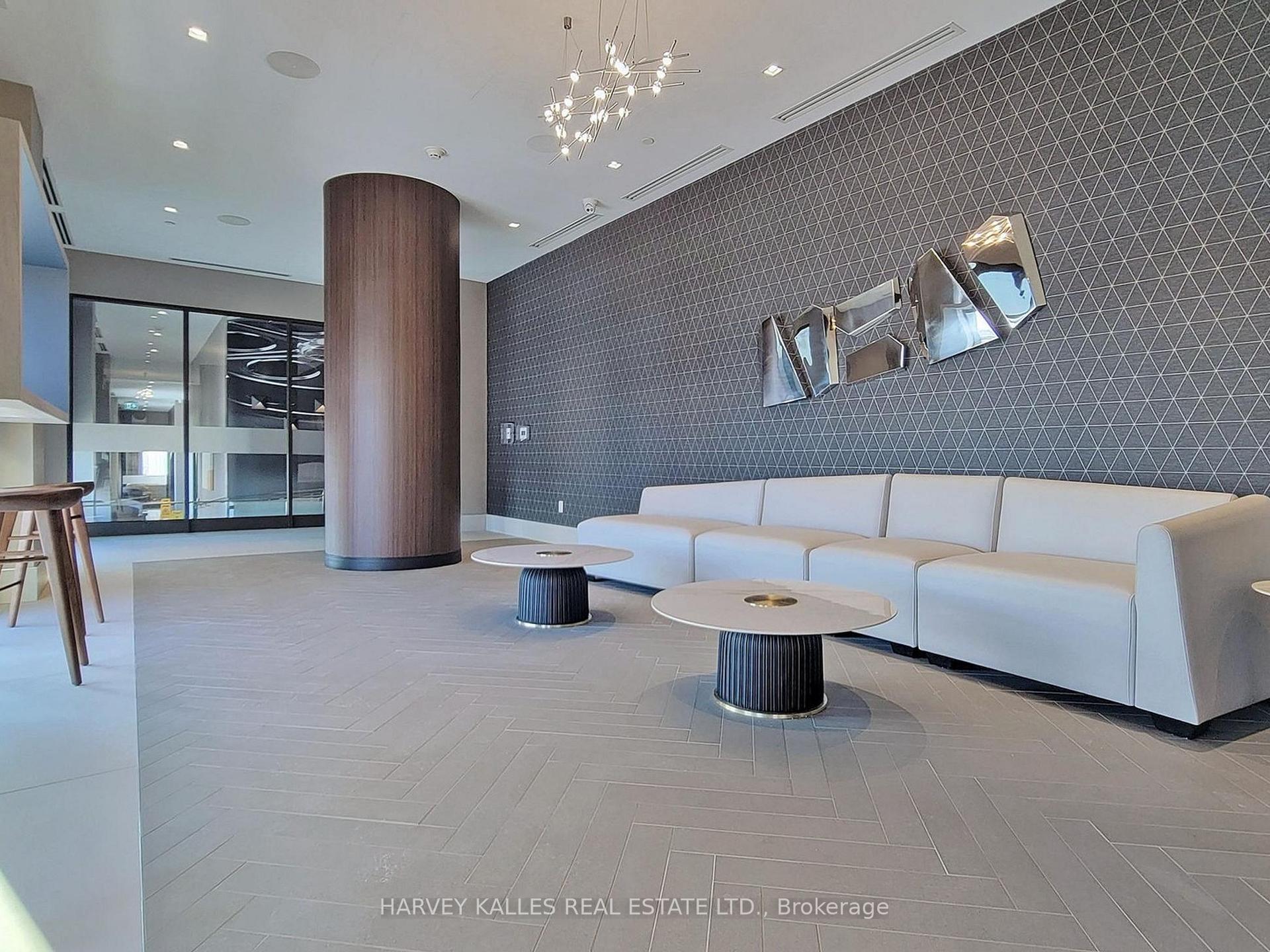 3883 Quartz Road 118