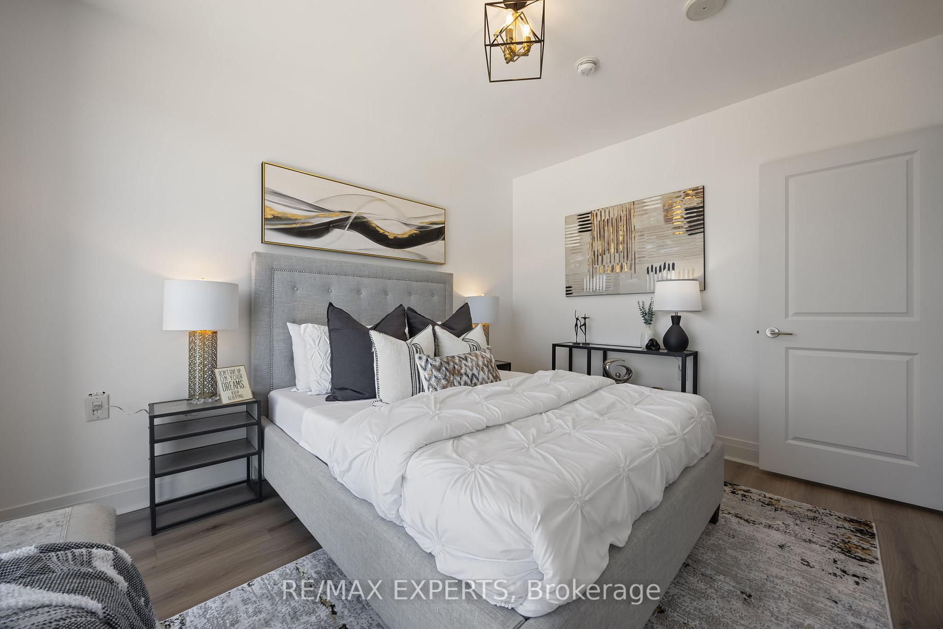 1 Bedroom Condo at 17 Zorra, Toronto For sale