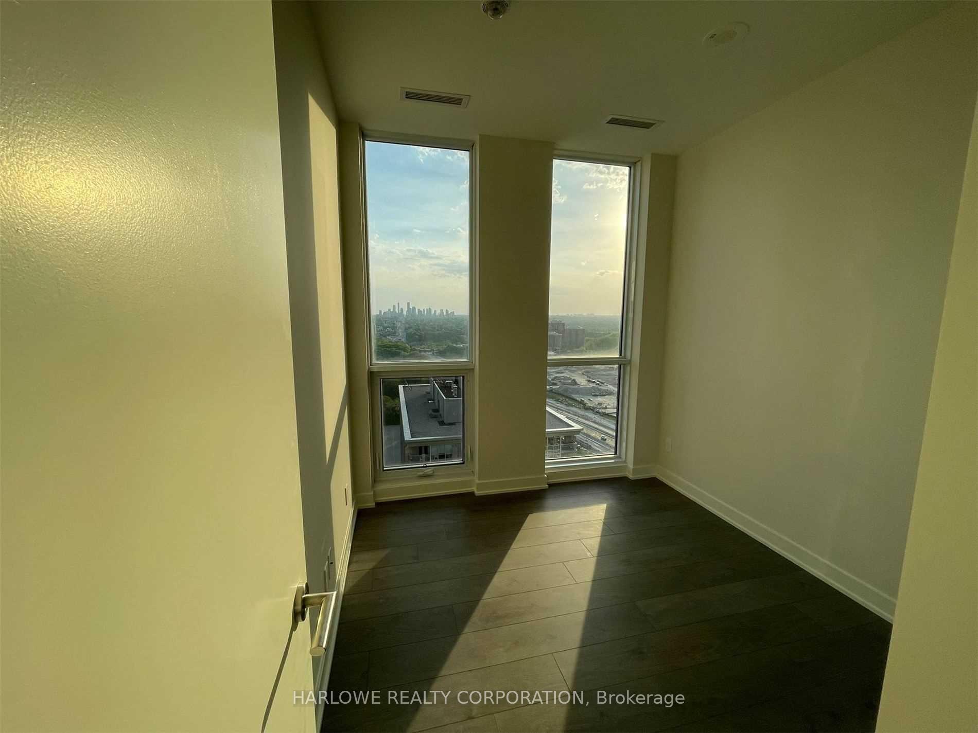 2 Bedrooms Condo at 2 Sonic,  Toronto For sale