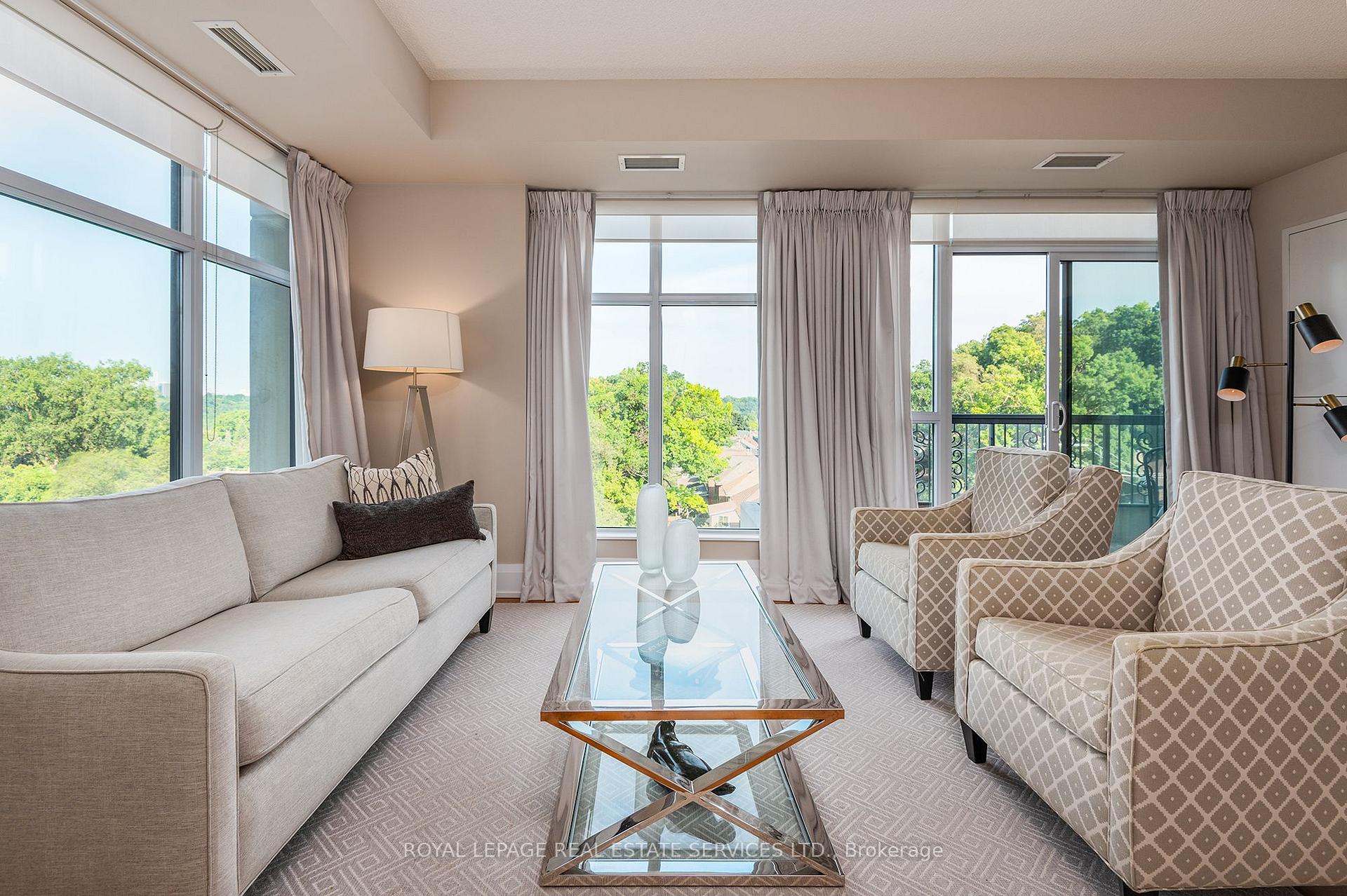 2 Bedrooms Condo at 1 Old Mill,  Toronto For sale