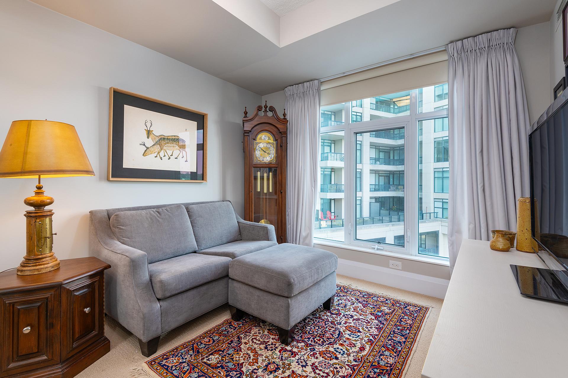 2 Bedrooms Condo at 1 Old Mill,  Toronto For sale