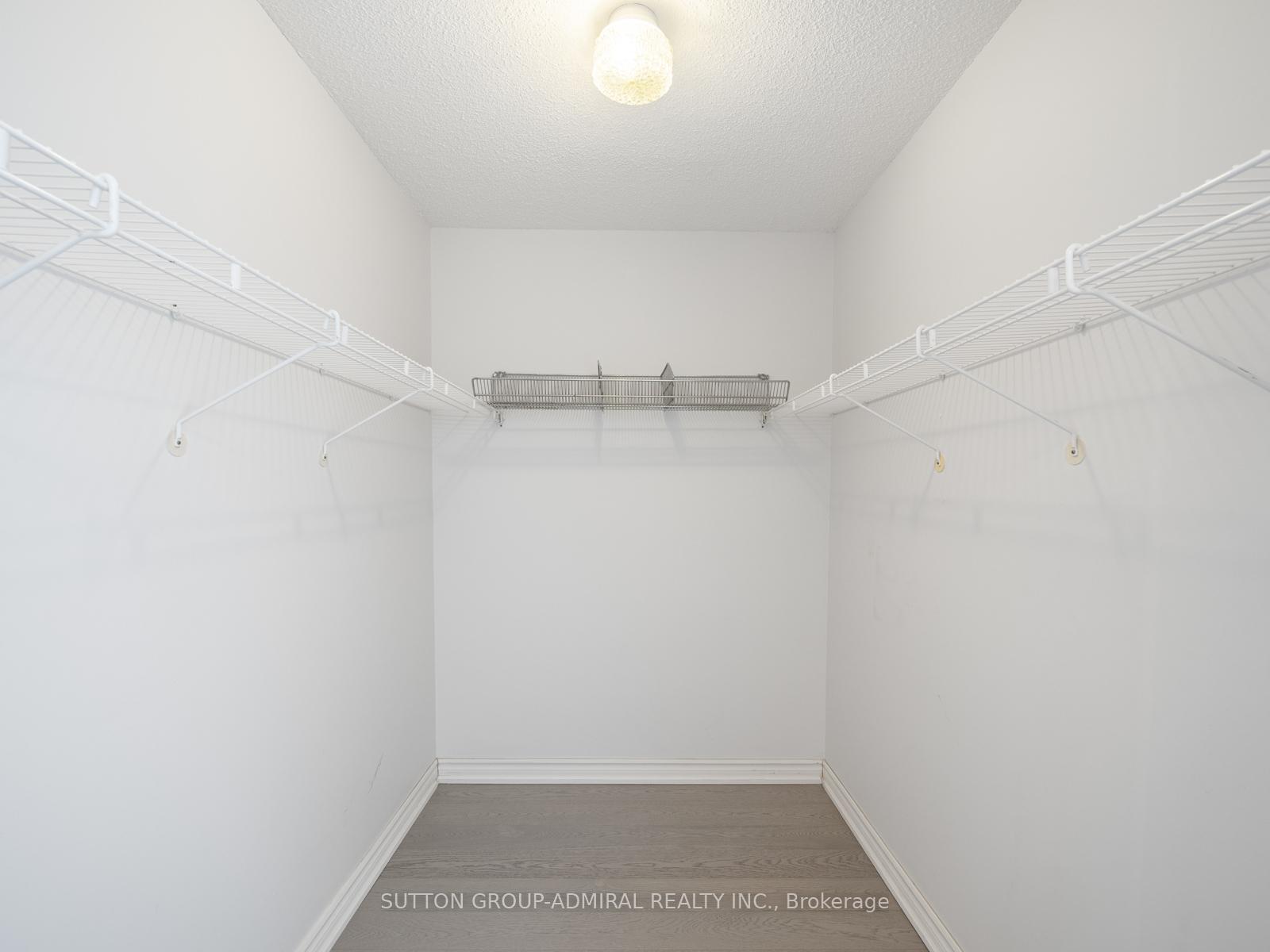 3 Bedrooms Condo at 175 Bamburgh, Toronto For sale