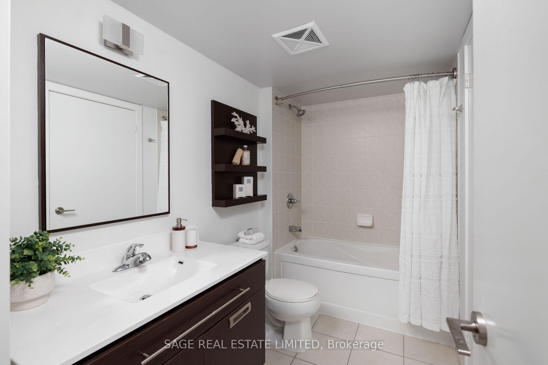 2 Bedrooms Condo at 100 Western Battery, Toronto For sale